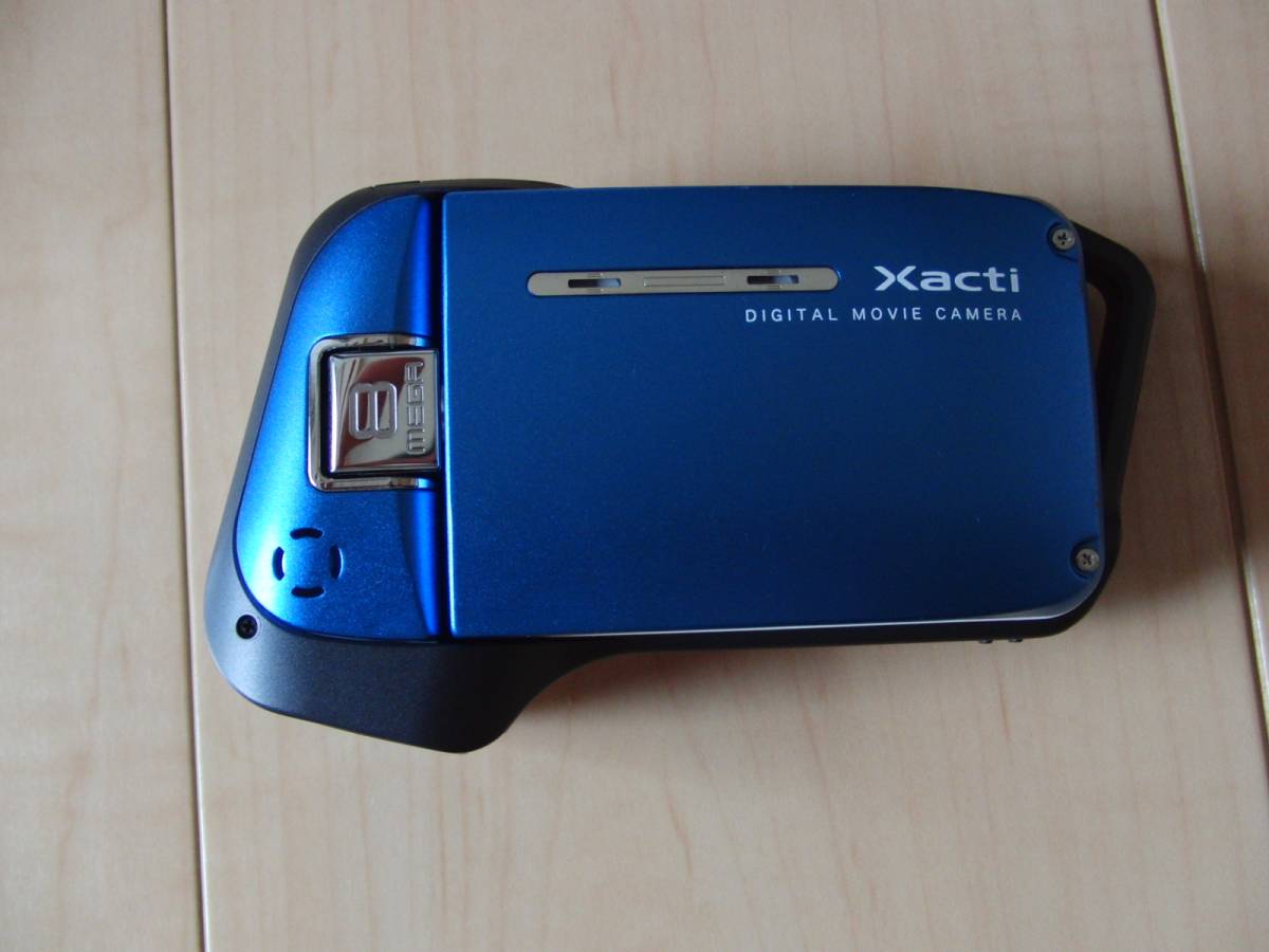 SANYO デジタルムービーカメラ DMX-CA8