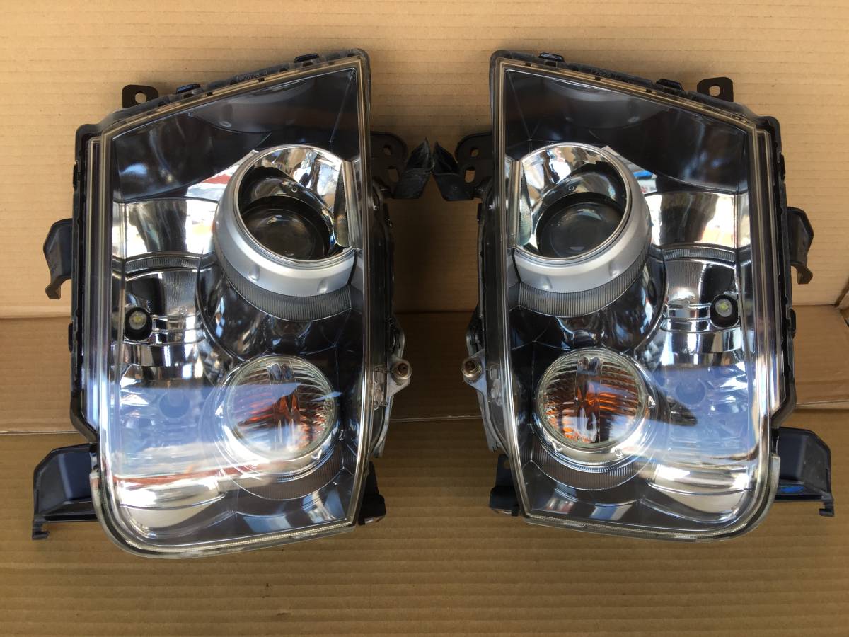 ミツビシ　ekスポーツ H81W 左右ヘッドライト　バラストバーナーつき Z ☆状態良 ☆H81W ekスポーツ 純正 HID ヘッドライト 左右 バラスト