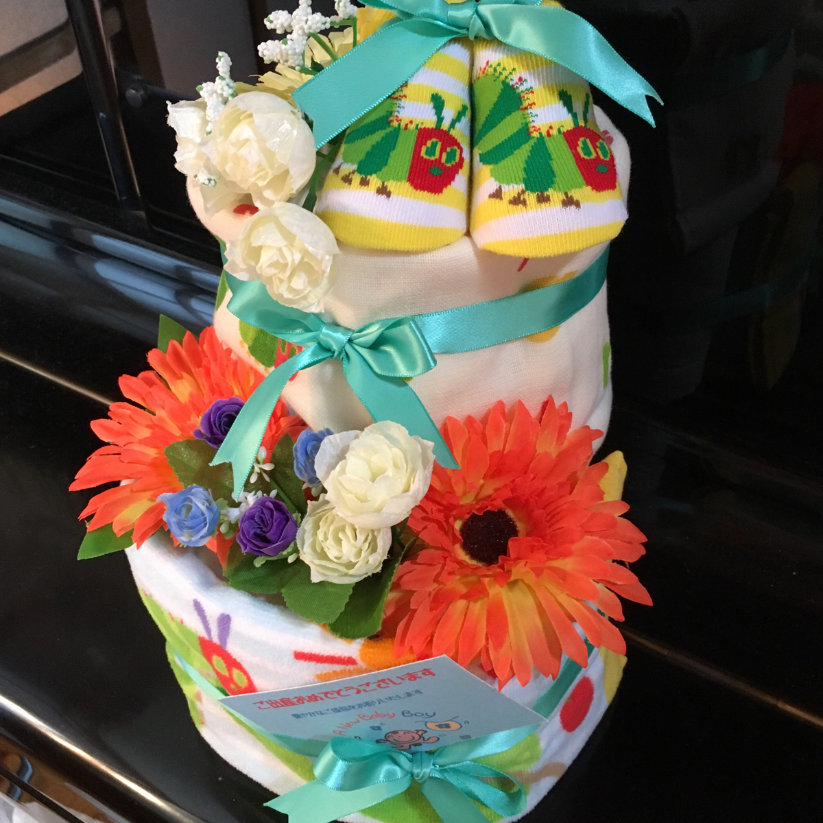 ☆出産祝い 2段オムツケーキ ☆はらぺこあおむし