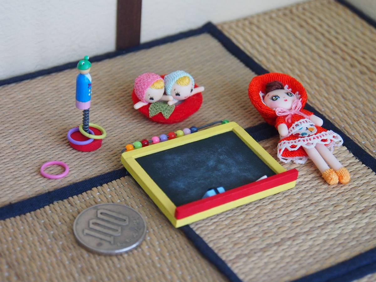 ■ 昭和　レトロ　文化人形　数え玉　黒板　カエル　輪投げ　ポーズ人形 ■_3