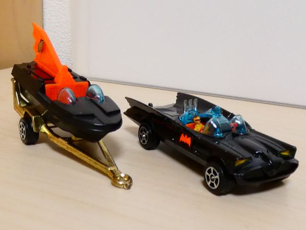 希少　70年代　コーギー　バットモービル＆バットボート　ギフトセット　イギリス製 コーギー | バットモービルとバットボート ギフトセット 0 1 - Etsy