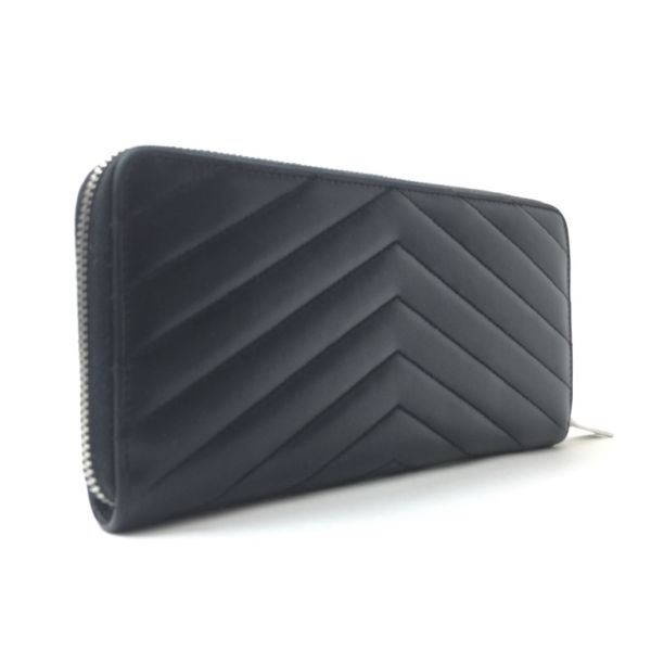 イヴ・サンローラン YSL黒の長財布 美品 ⭐️ 極美品 イヴ サン イヴ・サンローラン YSL黒の長財布 美品 ⭐️ 極美品 イヴ サン