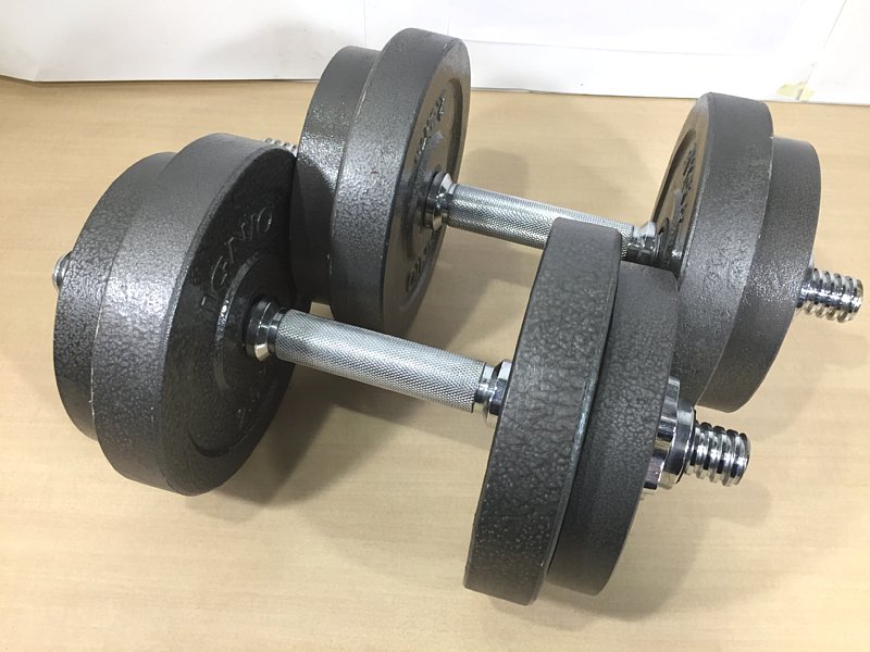 イグニオ IGNIO アジャスタブルダンベル 10kg 2-10kg調整 札幌市 中央区 南12条 2個セット】IGNIO イグニオ 可変式ダンベル 2kg〜10kg - メルカリ