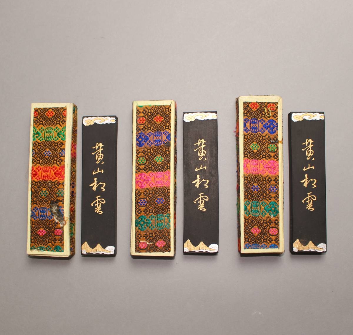 中国墨　『黄山松雲』3丁組　58g　大巻松烟　歙県徽墨厂出品