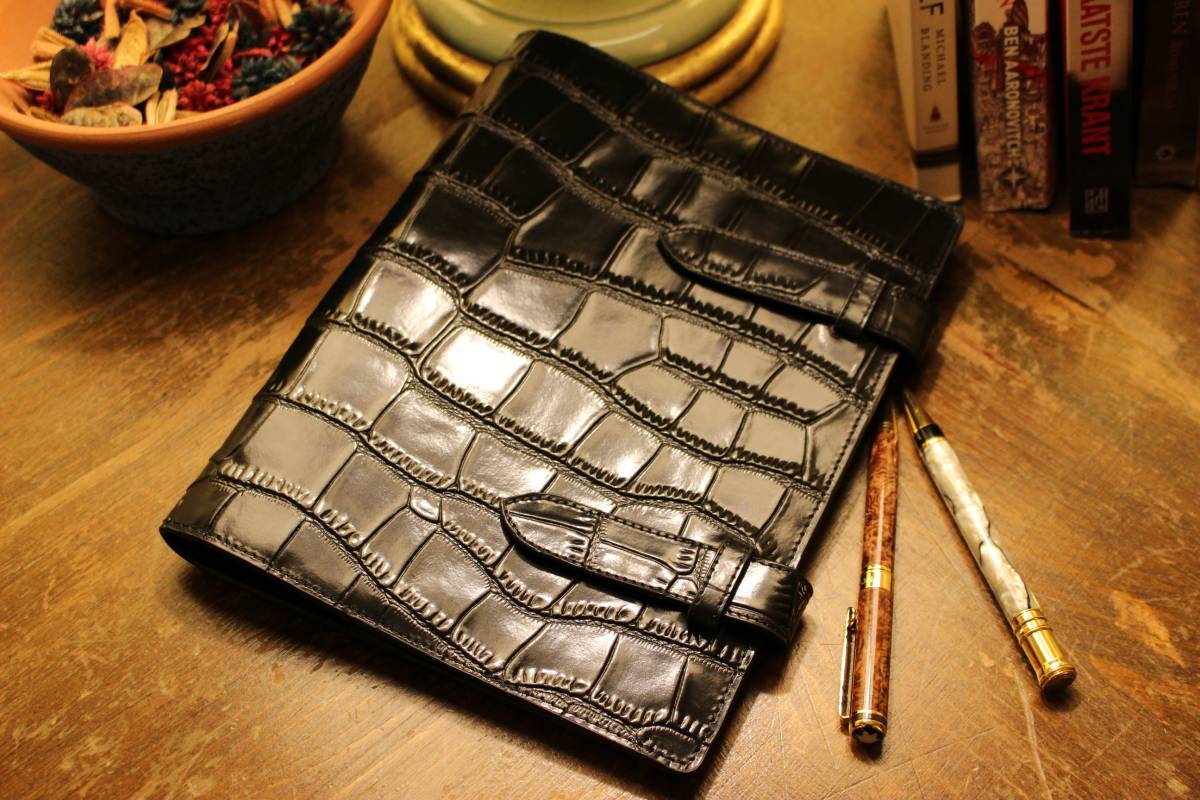 65時間新品1000円売切り！日曜日　21時54分終了！7万円超！　男女兼用　フランス製　迫力本革ダブルベルト仕様！　　漆黒のブラック　