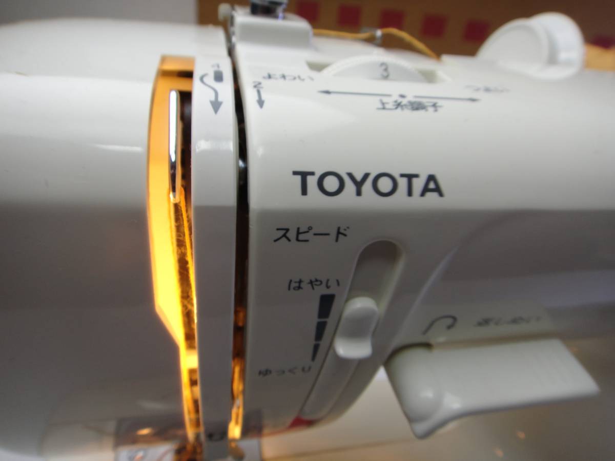TOYOTAミシン/EM4-C型】EM900/通電確認済(トヨタミシン)｜売買された 