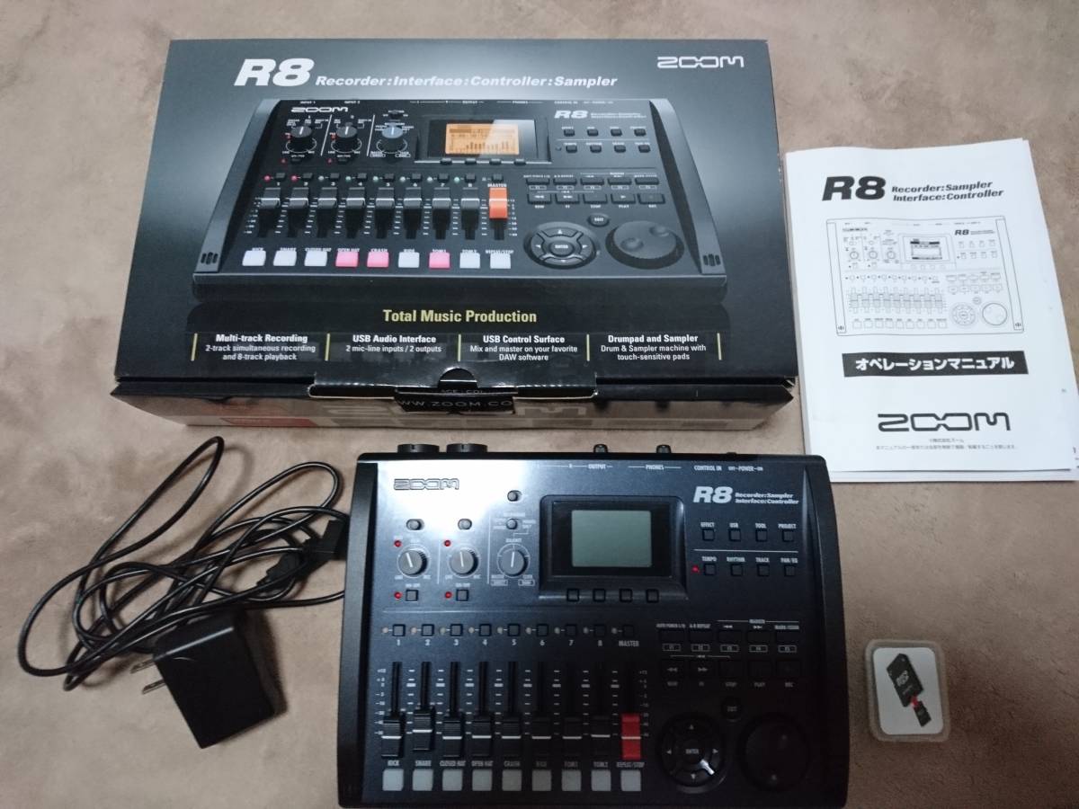 ZOOM R8 マルチトラック・レコーダー