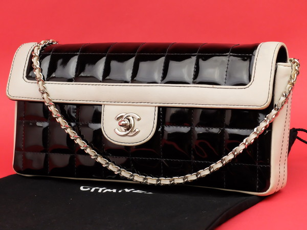 CHANELシャネル】チョコバー☆バイカラー☆チェーンショルダー CHANELシャネル】チョコバー☆バイカラー☆チェーンショルダー