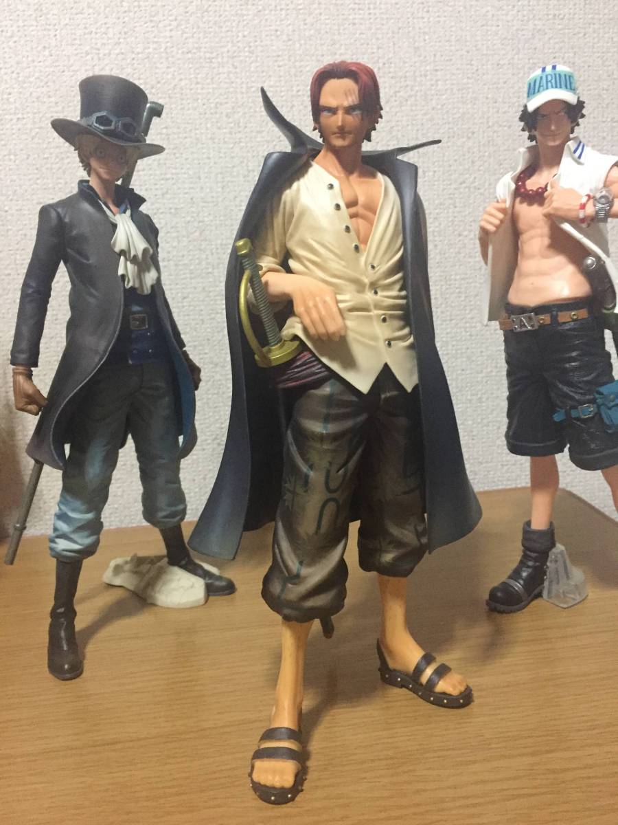 ワンピースMASTER 　STARS　PIECEサボ　シャンクス　新品 美品 ワンピース MASTER STARS PIECE KING OF ARTIST 6体 ルフィ