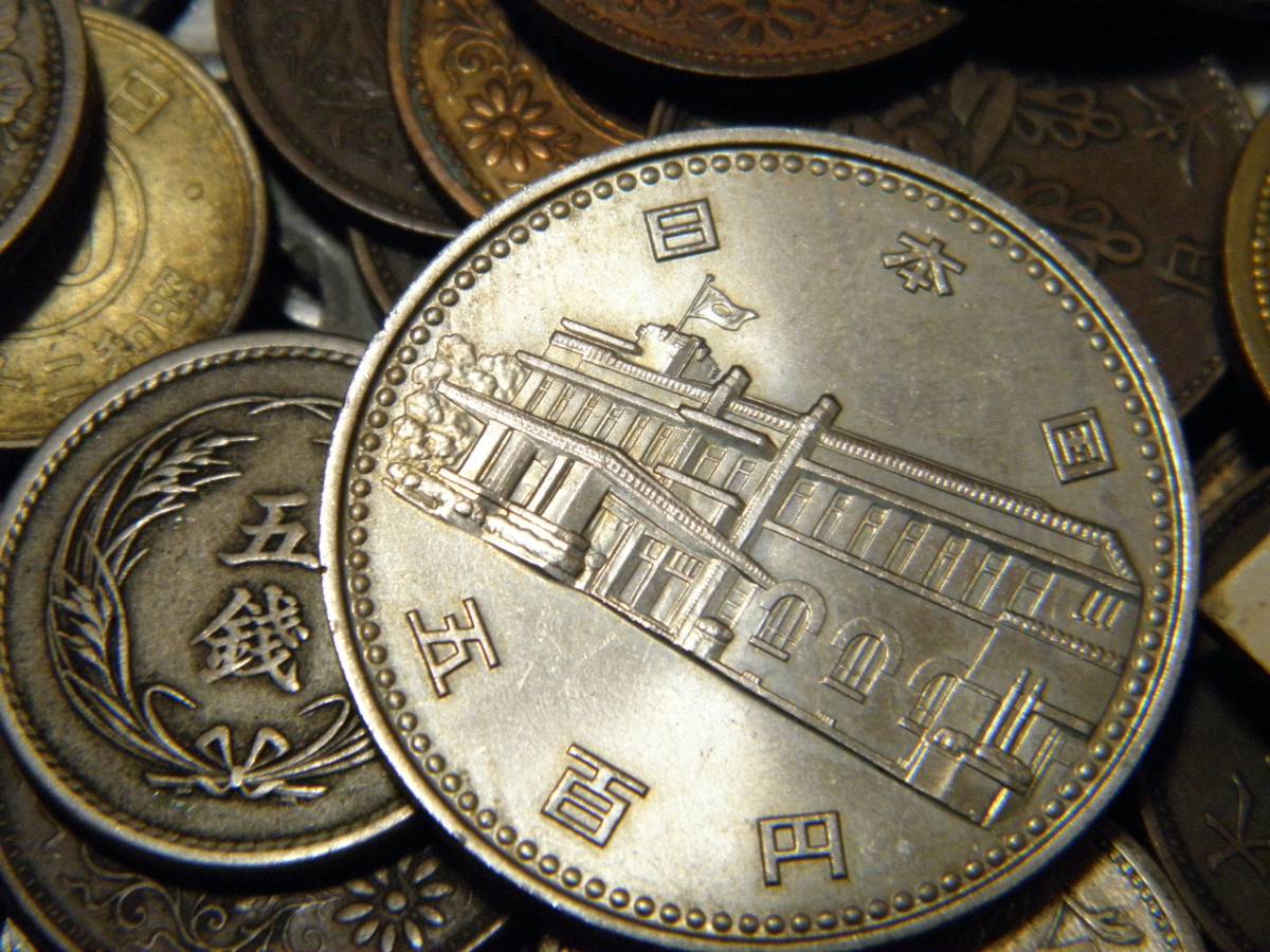 鳳凰 50銭 50銭銀貨の価値はどれくらい？全4種の価値をお教えします 美