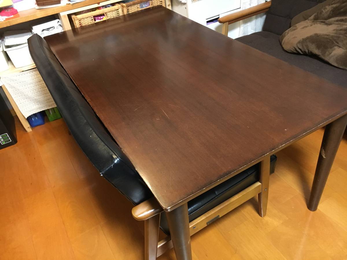 値下げ！超特価！カリモク60　ダイニングテーブル1500　モカブラウン　高さ62㎝