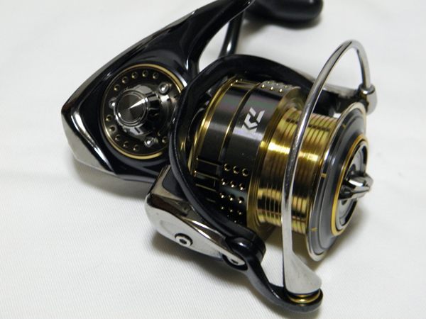 DAIWA 3012H ダイワ 15イグジスト 0 EXIST スピニングリール (ダイワ