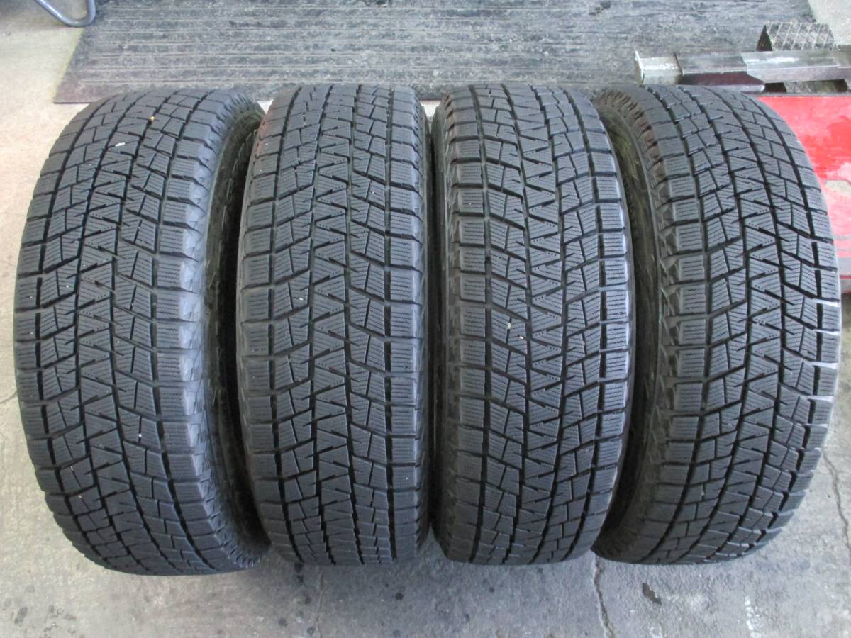 タイヤ・ホイール 215/65r16 DM-V1 (8-114) 北海道発！ BRIDGESTONE DM-V1 215/65R16 8分山 4本 【公式通販】