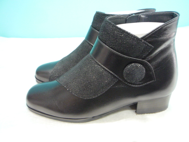 D18◆21cm 4E 3348 高級婦人靴 日本製 NewBell レザー 天然皮革 ブラック コンビ ショートブーツ