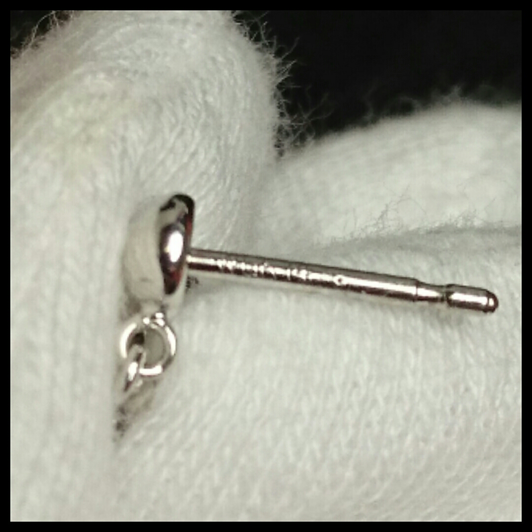 中古 Ｋ14ＷＧ ダイヤ0.25ct 片耳　人気のクロスピアス Ｋ74_5