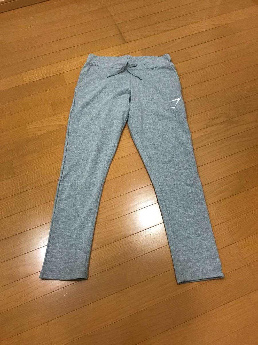 □正規品□GymShark ジムシャーク Ark ジップ・フーディー &Ark