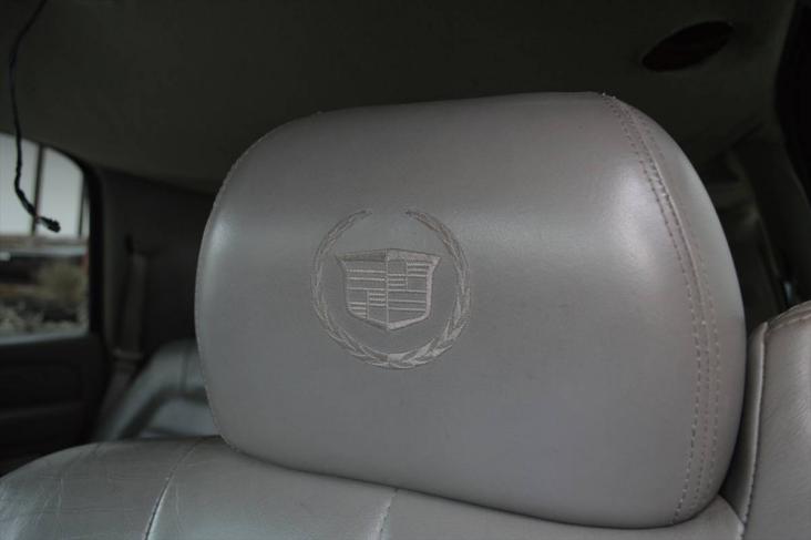 2002年エスカレード 運転席ヘッドレスト グレー 部品取り車 【公式通販】