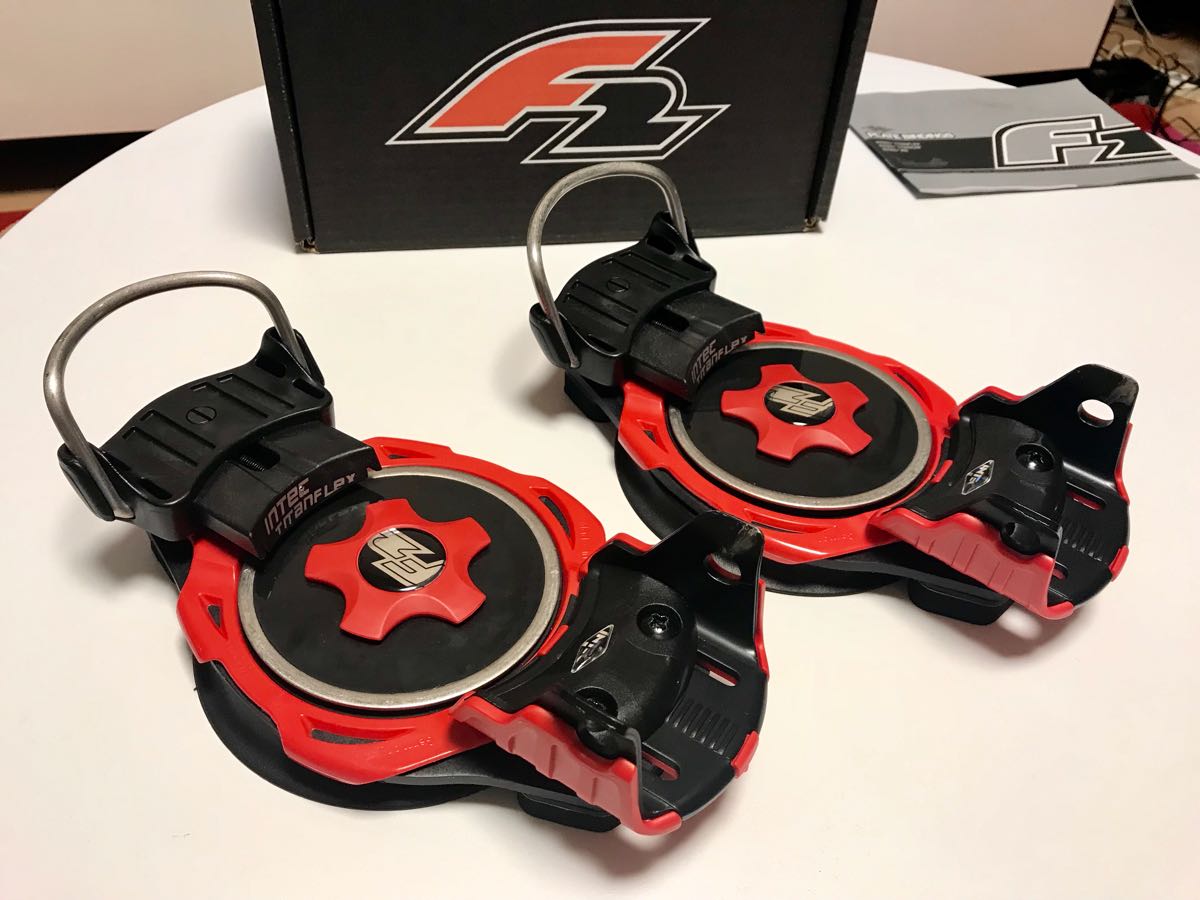 新品 未使用 17-18 F2 エフツー INTEC TITANFLEX M サイズ RED