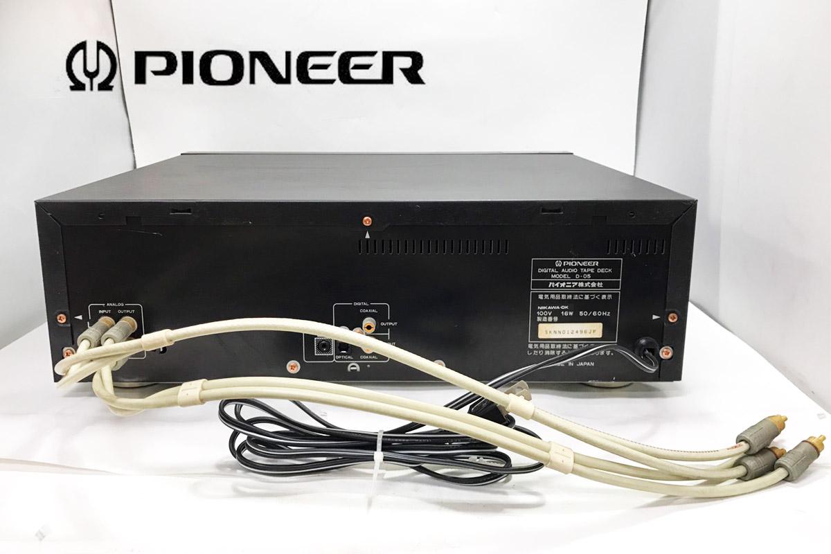 Pioneer/パイオニア D-05 DATデッキ 回転ヘッド方式デジタルオーディオ