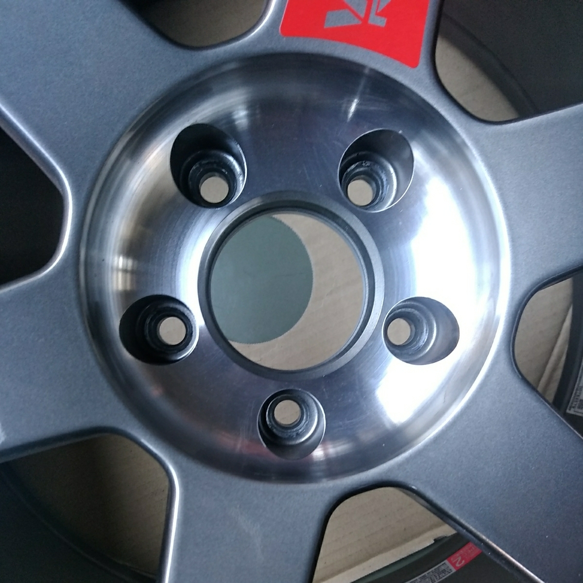 レイズ Te37sl 18 9 5j 22 5穴 Pcd114 3 カラー Pg プレスドグラファイト 傷有 歪み無 鍛造アルミホイール Gtr Z33等 5穴 売買されたオークション情報 Yahooの商品情報をアーカイブ公開 オークファン Aucfan Com