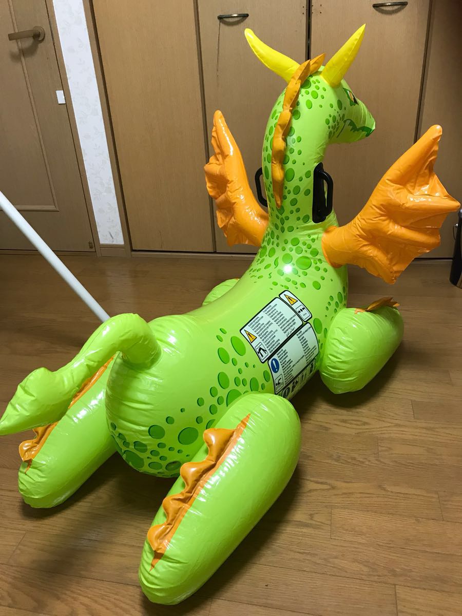 INTEX社製 ドラゴンのフロート 浮き輪 空ビ ビニール 美品 (浮き輪