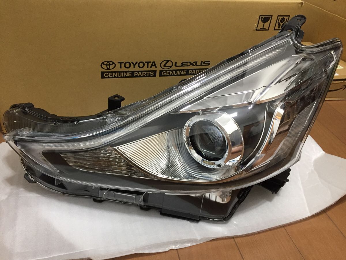 X TOYOTA プリウスアルファ プリウスα ZVW40 ZVW41 左 ヘッドランプ