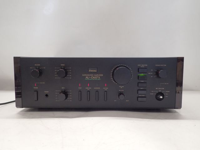 SANSUI サンスイ プリメインアンプ AU-D607X（ターミナル破損あり