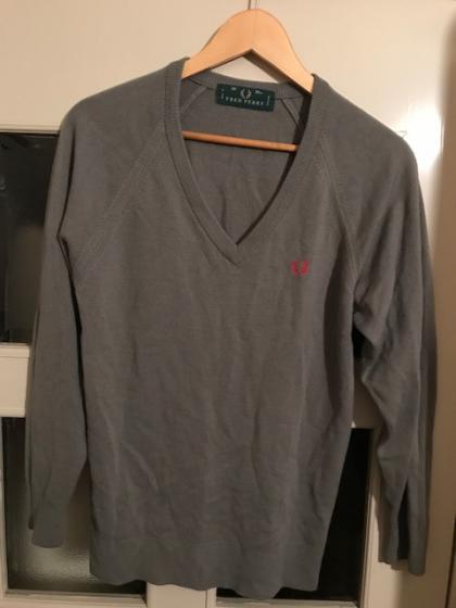 【爆買い，豊富な】 FRED PERRY フレッドペリー Vネック アクリルニット 旧タグ グレー size 36 英国製 ビンテージ MODS SKINS PUNK(セーター)｜売買されたオークション情報、yahooの商品情報をアーカイブ公開 - オークファ 男性用