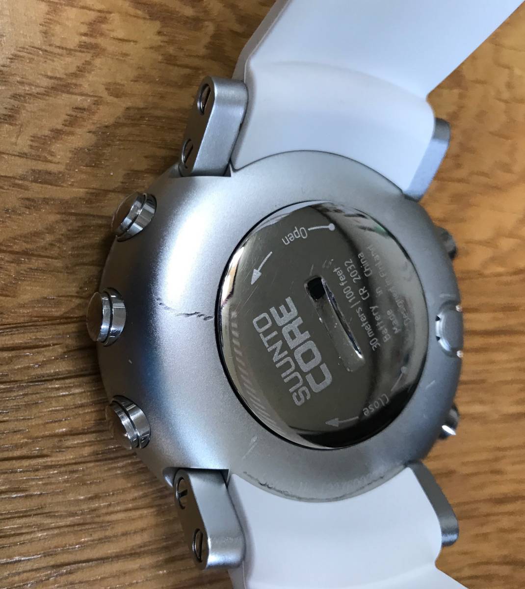SUUNTO スント コア ピュア ホワイト CORE PURE WHITE 中古