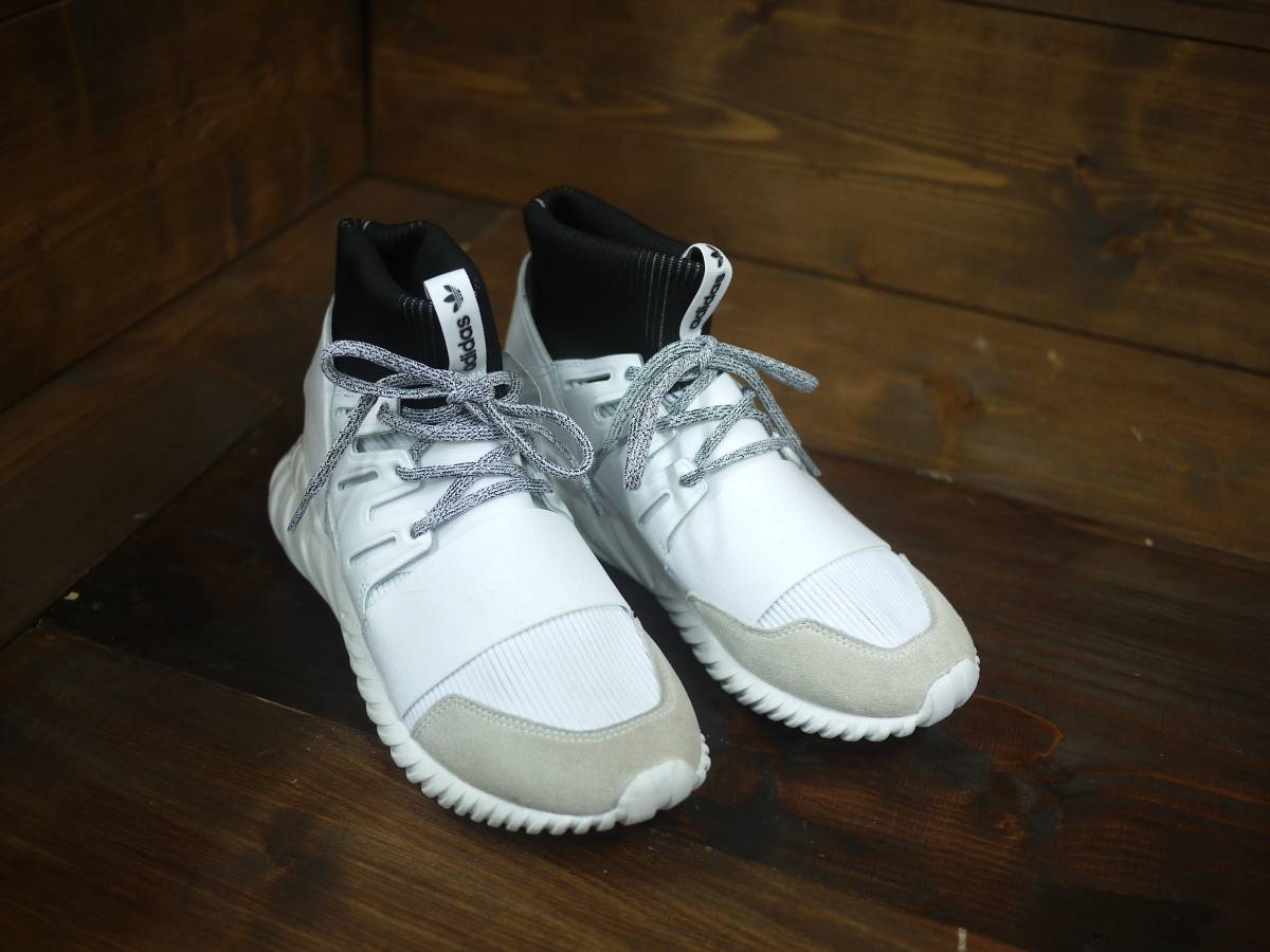 赤字超特価，正規品 正規本物 ADIDAS ORIGINALS TUBULAR DOOM アディダス オリジナルス チュブラー ドゥーム ホワイト US7.5(25.5cm)｜売買されたオークション情報、yahooの商品情報をアーカイブ公開 - オークファン 25.5cm