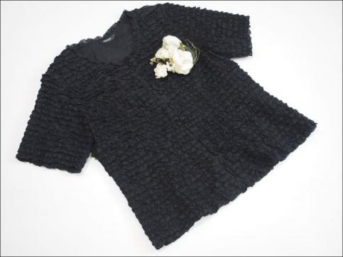 B11-18K【美品】ピンクハウス 黒 綿ローン 総ピコフリル ブラウス 