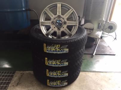 【新品，正規品】 DSX2 145/80R12 アルミ４本セット送込 28800円ＡＬＩＡ ＳＩＬＶＥＲ(スタッドレスタイヤ)｜売買されたオークション情報、yahooの商品情報をアーカイブ公開 - オークファン 4穴