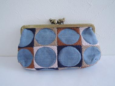 ■ミナペルホネン mina perhonen *pallo カドルポーチ*小物入れがま口刺繍コスメポーチマルチケースレディース0218【91B81】