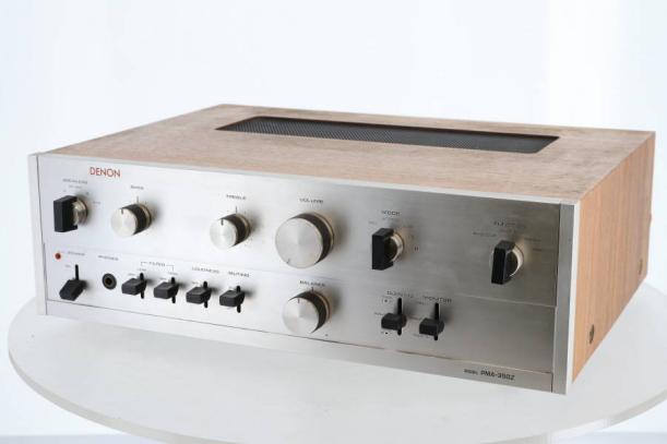 DENON PMA-50 ジャンク品 通電不可 格安で入手 DENON PMA-50 ジャンク品 通電不可 【公式通販】