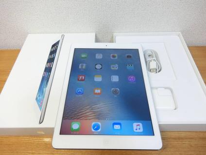 ソフトバンク iPad Air ホワイト 16GB 白ロム本体 MD794J/A A1475