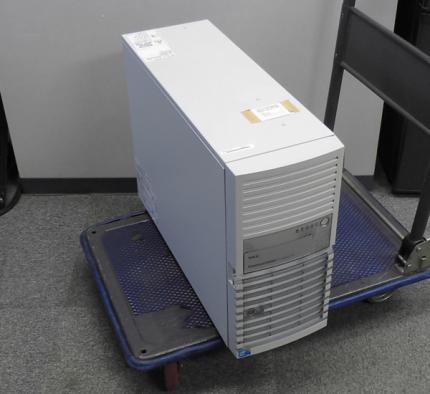 ☆ 即決 NEC Xeon2.4G/6144M/73G×3 Express5800/T120b-E (4C/E5620
