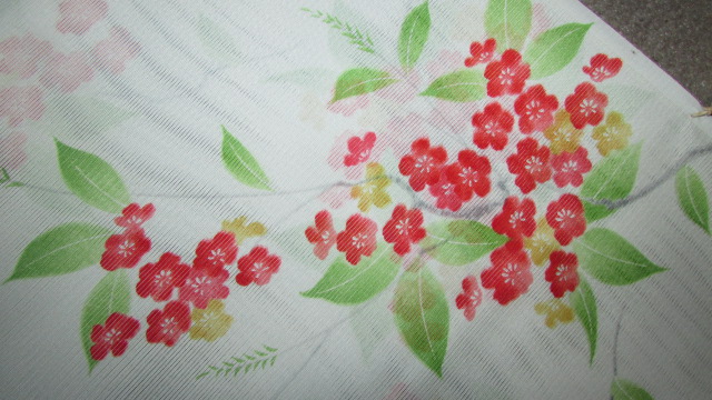 （着物屋・蔵出し）（古布・駒絽・枝花模様小紋未使用着尺反物） リサイクル・アンティーク着物販売：Shinei 駒絽枝花模様小紋着物中古着小紋 : Mサイズ | 着物