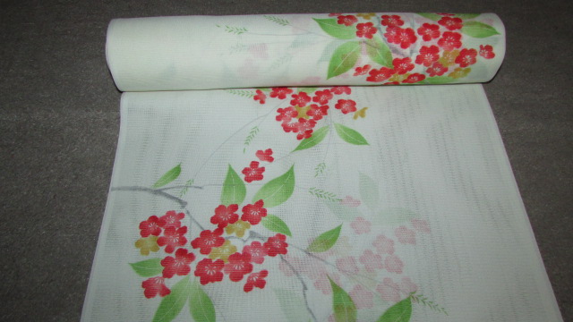 （着物屋・蔵出し）（古布・駒絽・枝花模様小紋未使用着尺反物） リサイクル・アンティーク着物販売：Shinei 駒絽枝花模様小紋着物中古着小紋 : Mサイズ | 着物