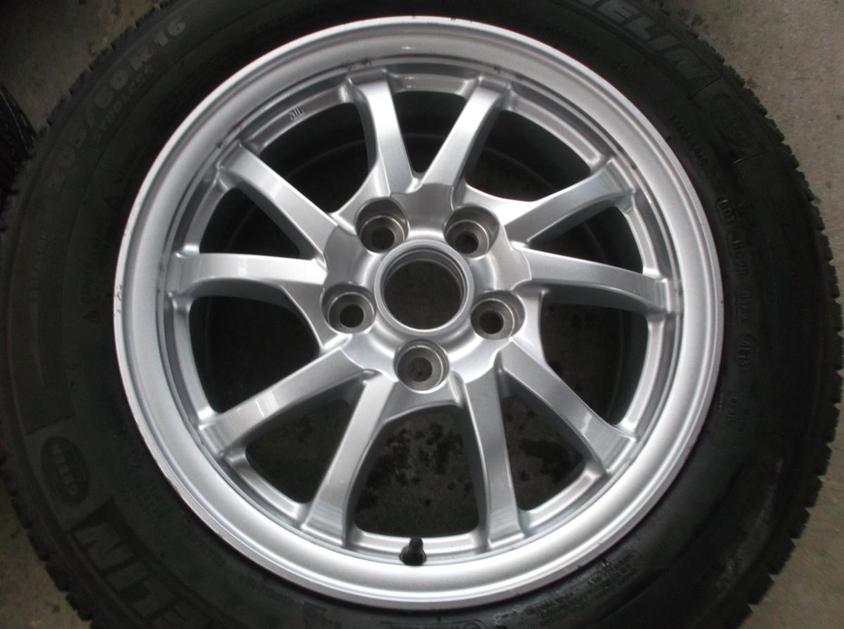 お買い得！プリウスα純正 205／60R16 ミシュランスタッドレス