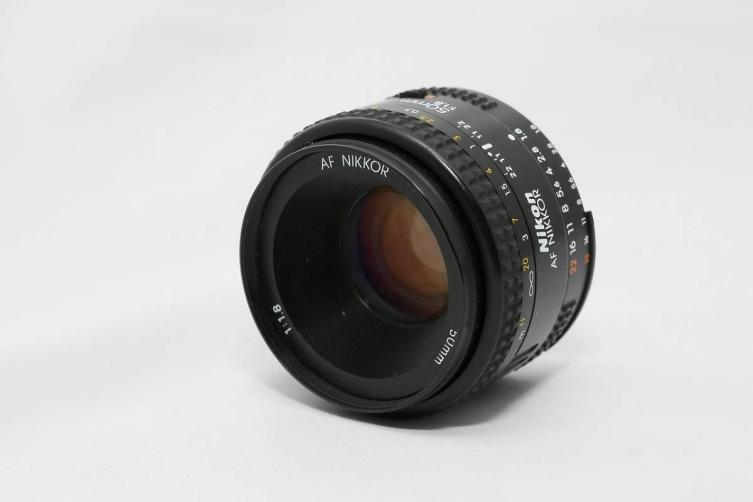 ★☆NIKON ニコン AF NIKKOR 50mm F1.8☆★