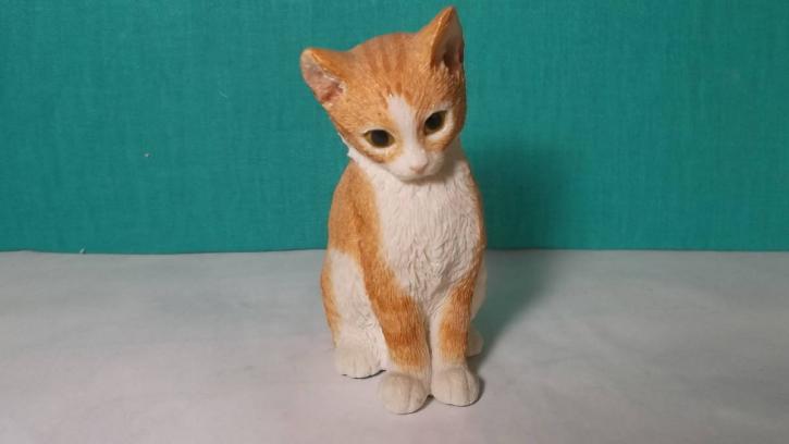 ☆英国☆シェラット& シンプソン☆お座り見つめる猫ちゃん(猫の置物