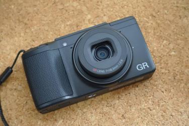 RICOH GR2 【保証期間内】【2ヶ月だけ使用美品】
