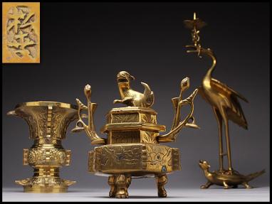 古美術品】仏具 加州住瀧本石見作 古銅三具足（香炉、花器、燭台 