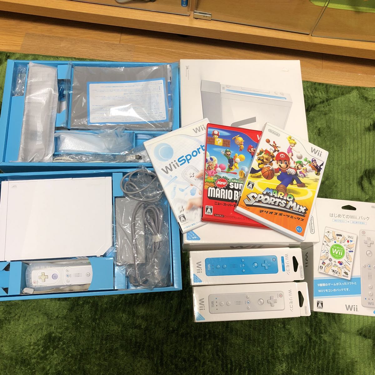 wii マリオなどソフト4本、リモコン4本のセットです。 ,ご覧いただき