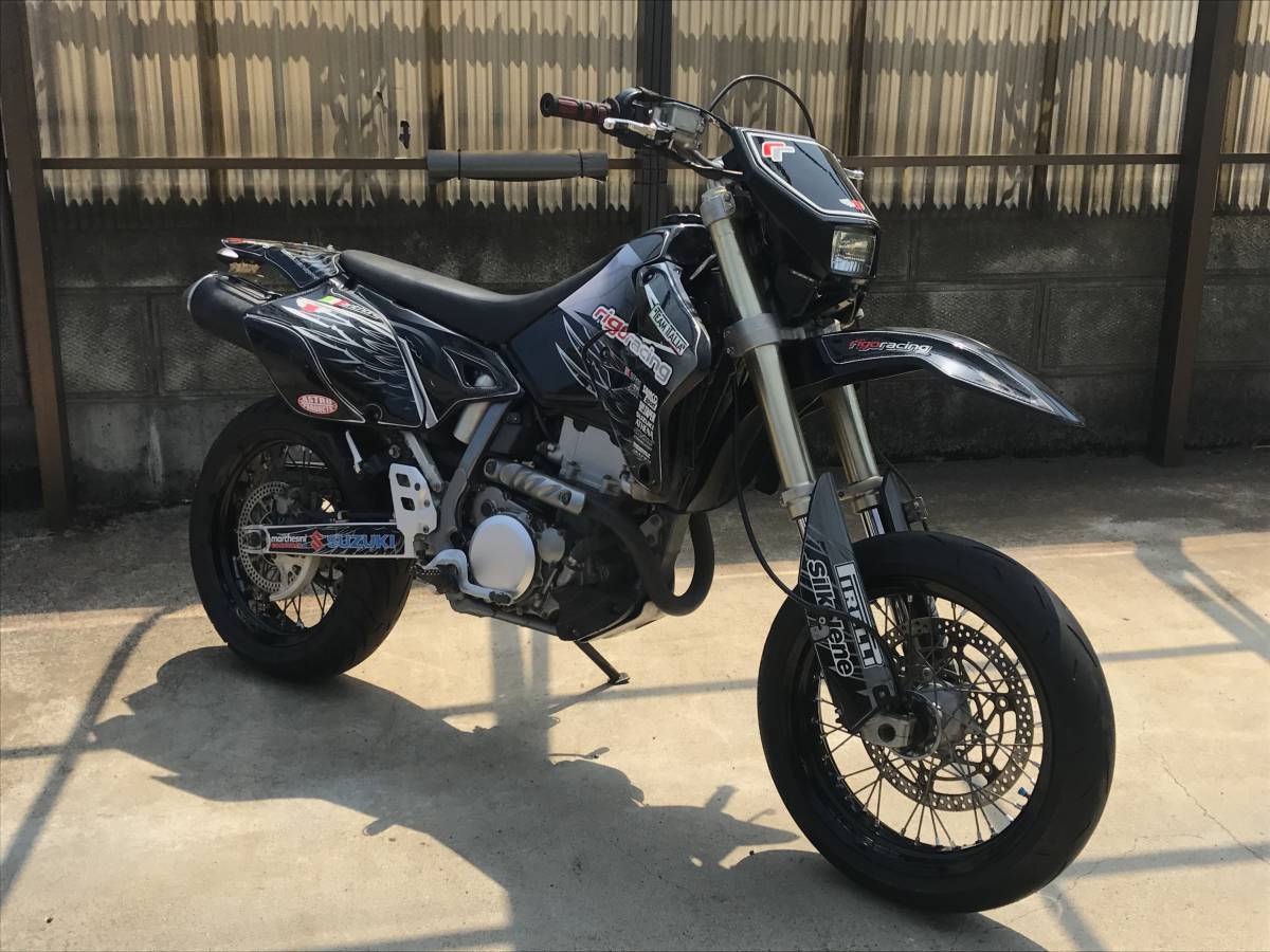 Suzuki | DR-Z400SM - The SUZUKI August DR-Z4S⁄DR-Z4SM「DR-Zの復活
