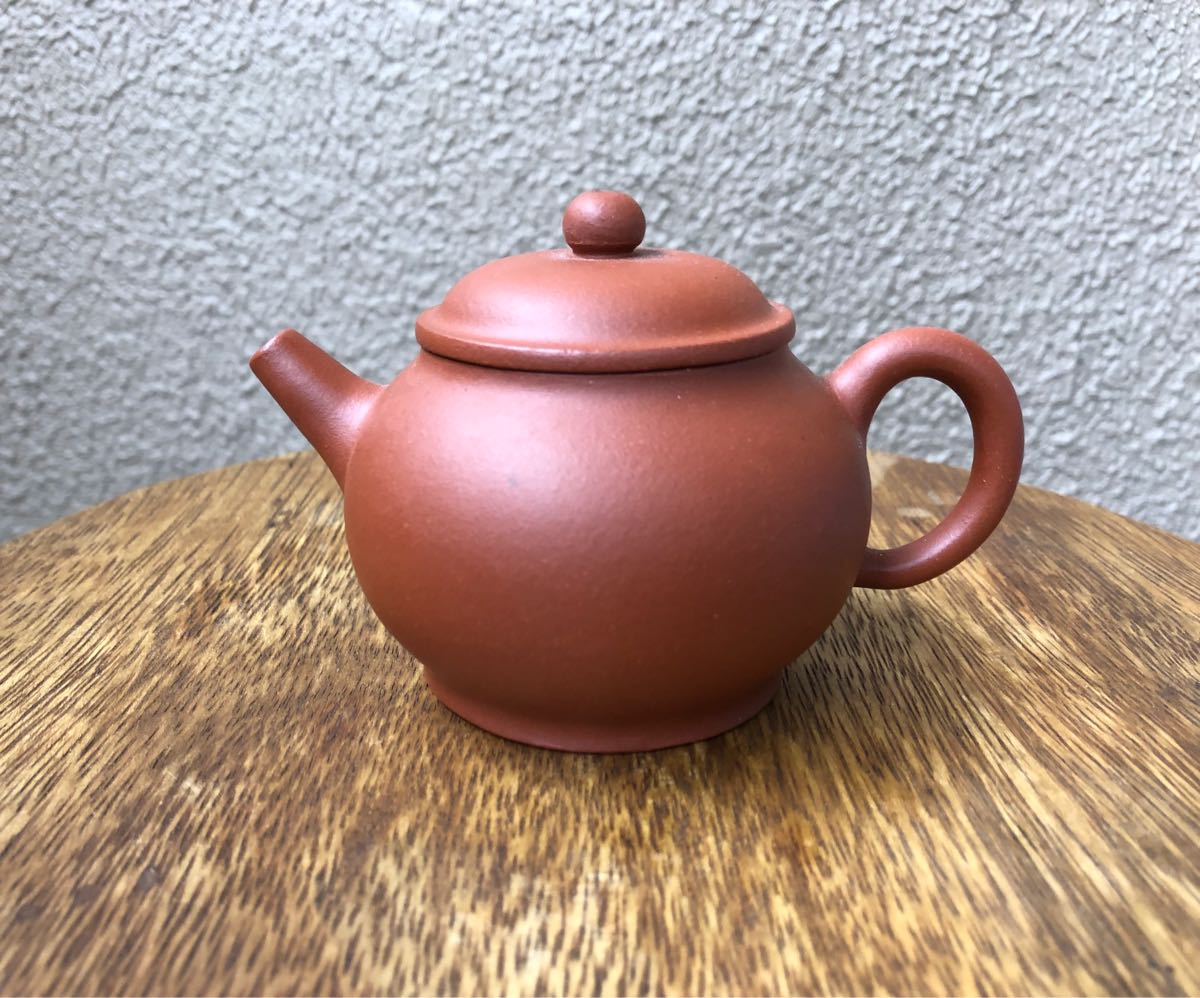 中国宜興 急須 紫砂壷 朱泥 梨地 名人美術大師 陳国良 作 茶器 煎茶 「