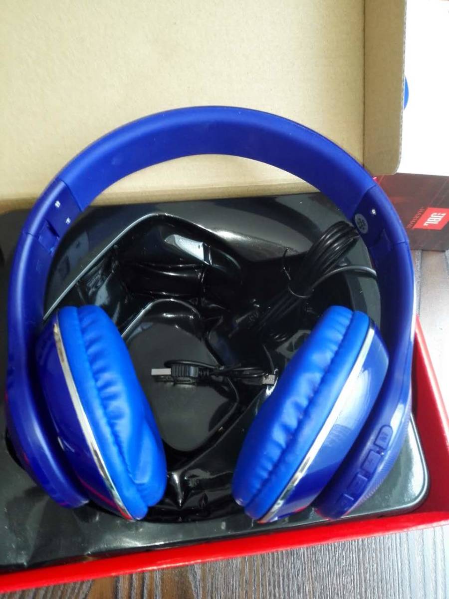 JBL E55BT Bluetoothヘッドホン 密閉型/オーバーイヤー/マイク付　ブルー
