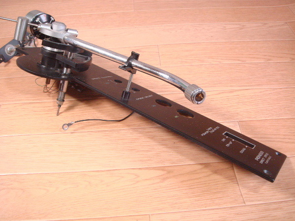 No.364 ●トーンアーム ●レコードプレーヤー パイオニア PL-1200用 中古 Pioneer パイオニア 基礎編Ⅰ｜アナログオーディオ大全 DJ PL-470の仕様 クラシックな外観と革新的なハイエンド・テクノロジーを採用した