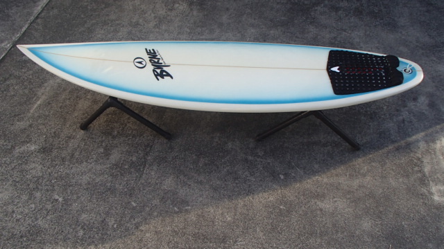 【手渡し希望】【美品】BYRNE バーン サーフボード 6'1 フィン付き BYRNE（バーン）サーフボード 6'1