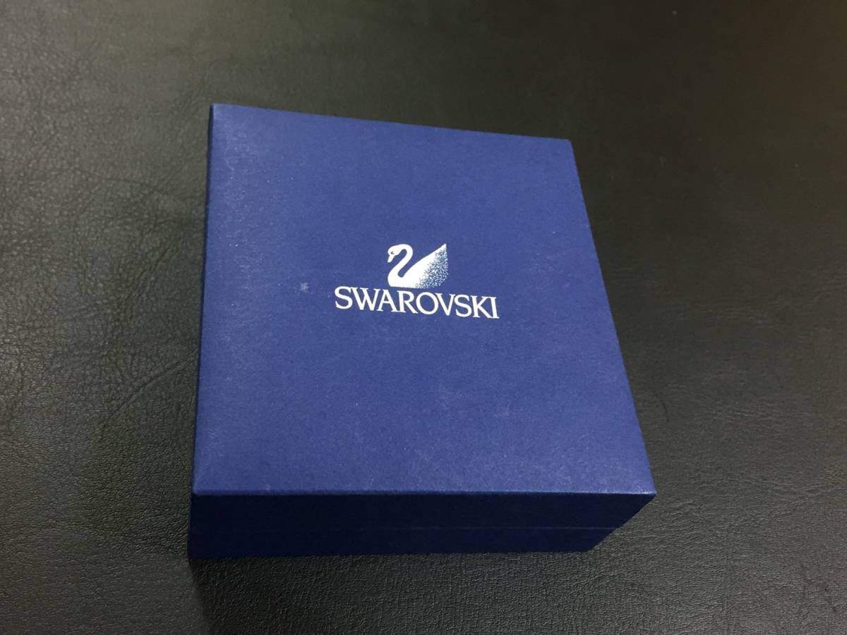 1円～ 未使用 保管品 SWAROVSKI スワロフスキー クリスタル ピアス 箱